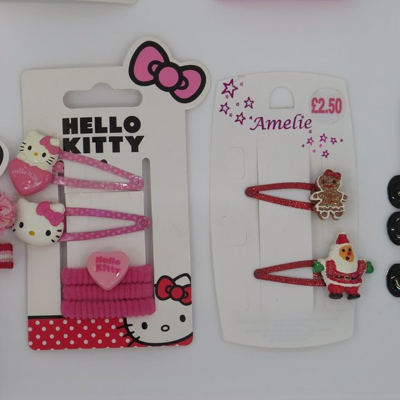 Selection of hair slides - Picture 7 of 10